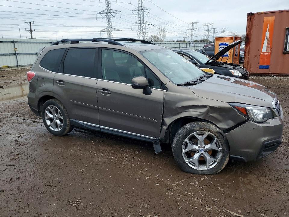 49496866 :رقم المزاد ، JF2SJAWCXHH547496 vin ، 2017 Subaru Forester مزاد بيع