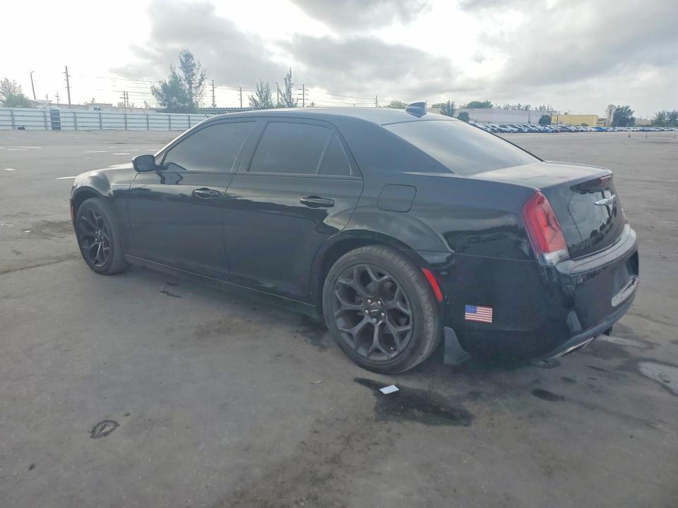 48616036 :رقم المزاد ، 2C3CCAAGXKH582441 vin ، 2019 Chrysler 300 مزاد بيع