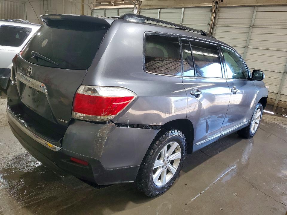 50694706 :رقم المزاد ، 5TDBK3EH7BS053894 vin ، 2011 Toyota Highlander مزاد بيع