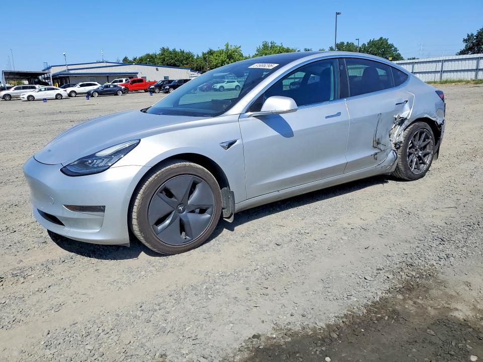 51986296 :رقم المزاد ، 5YJ3E1EA4JF014234 vin ، 2018 Tesla Model 3 مزاد بيع