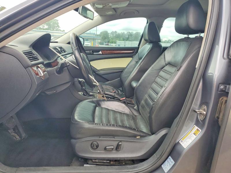51667686 :رقم المزاد ، 1VWCH7A38DC039251 vin ، 2013 Volkswagen Passat مزاد بيع
