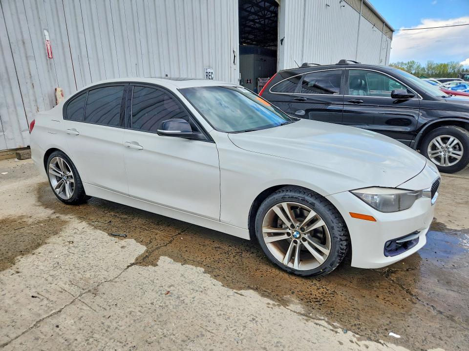 2014 Bmw 328 მანქანა იყიდება აუქციონზე, vin: WBA3A5G53ENP33305, აუქციონის ნომერი: 50391326