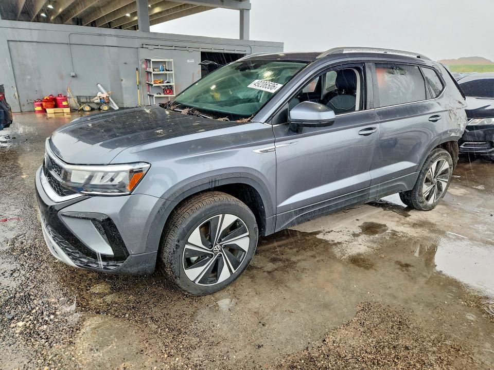2024 Volkswagen Taos მანქანა იყიდება აუქციონზე, vin: 3VVVX7B23RM017492, აუქციონის ნომერი: 49206506