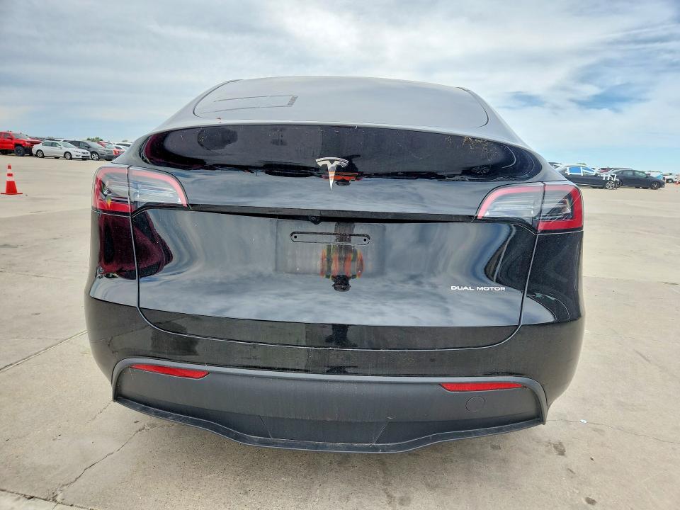 Продажа на аукционе авто 2024 Tesla Model Y, vin: 7SAYGDEE9RA275357, номер лота: 50585326