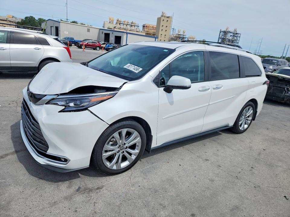 50171496 :رقم المزاد ، 5TDERKECXRS184447 vin ، 2024 Toyota Sienna مزاد بيع