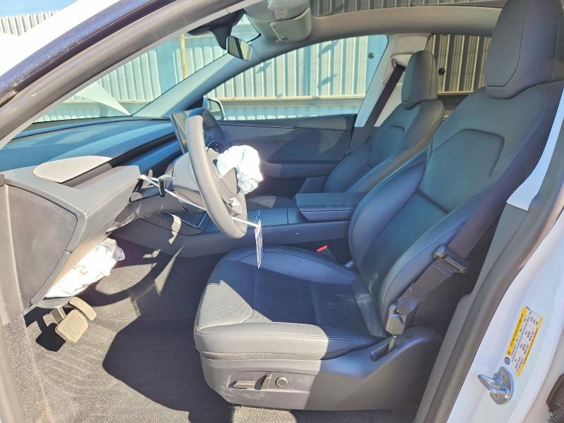 47901356 :رقم المزاد ، 7SAYGDEE9TF365456 vin ، 2026 Tesla Model Y مزاد بيع