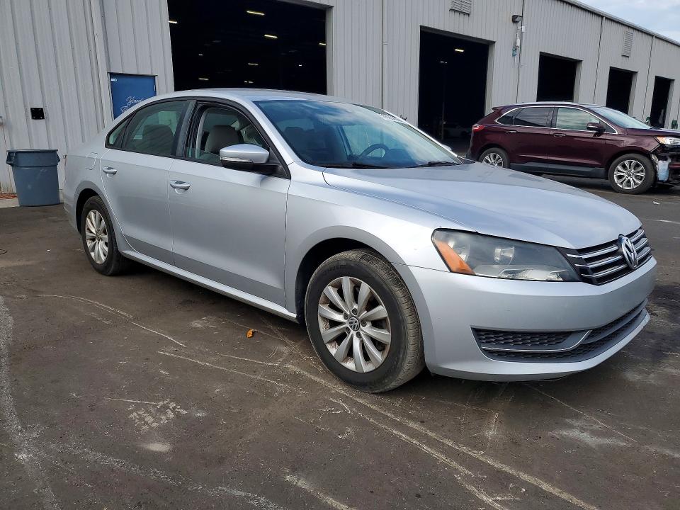 2013 Volkswagen Passat მანქანა იყიდება აუქციონზე, vin: 1VWAH7A37DC008774, აუქციონის ნომერი: 51625456