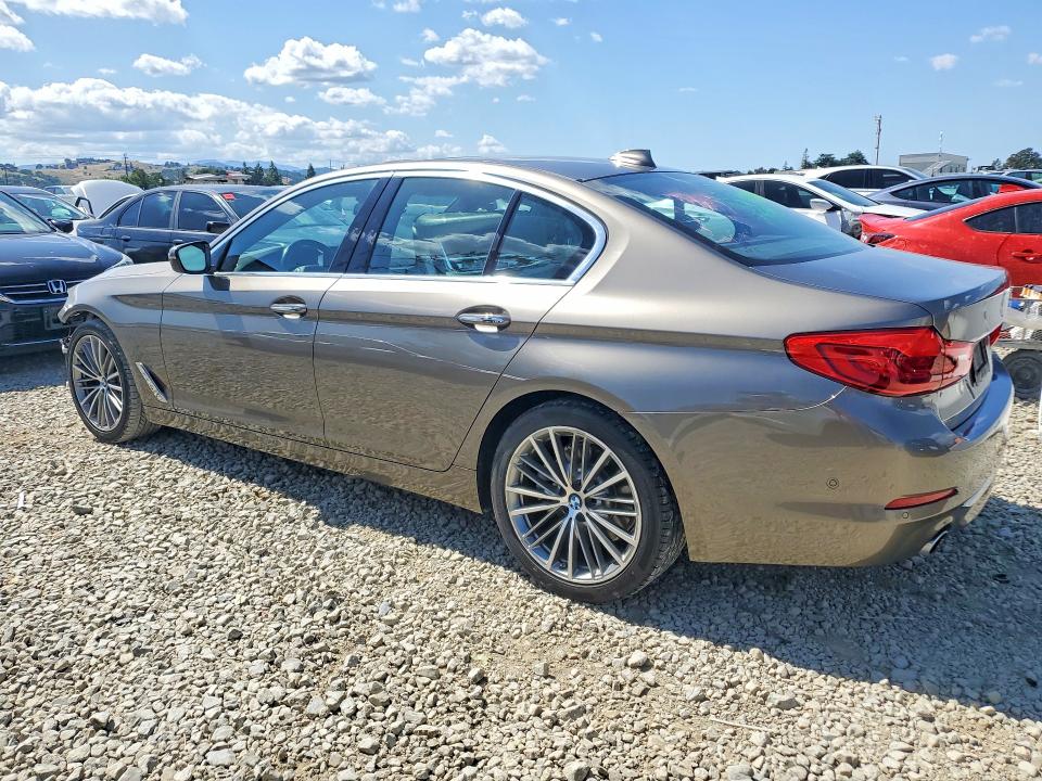 51851206 :رقم المزاد ، WBAJA5C3XHWA34816 vin ، 2017 Bmw 530 مزاد بيع