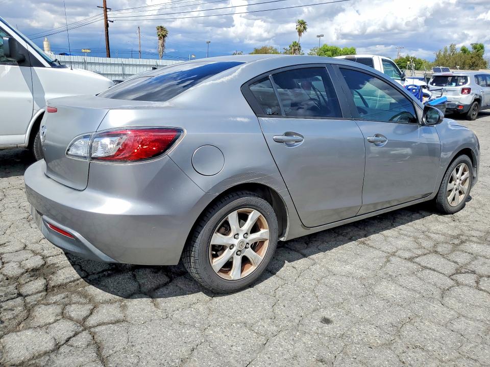 49652996 :رقم المزاد ، JM1BL1VG0B1479898 vin ، 2011 Mazda 3 مزاد بيع