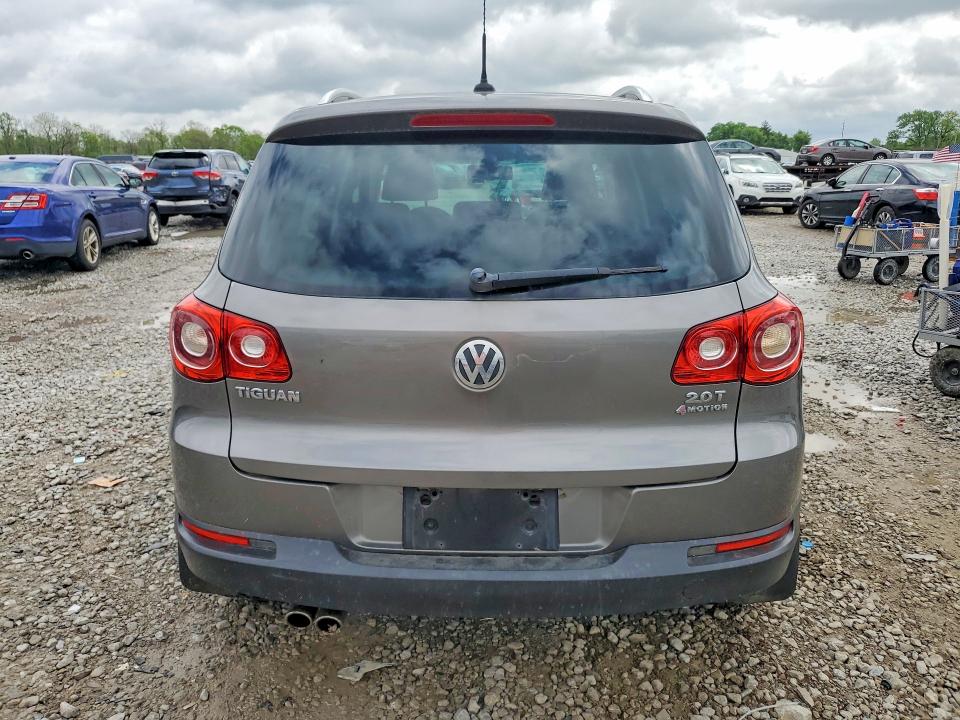 2010 Volkswagen Tiguan მანქანა იყიდება აუქციონზე, vin: WVGBV7AX9AW532050, აუქციონის ნომერი: 51340576