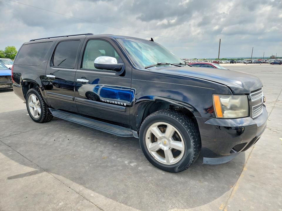 Продажа на аукционе авто 2008 Chevrolet Suburban, vin: 1GNFC16098R123731, номер лота: 50681906