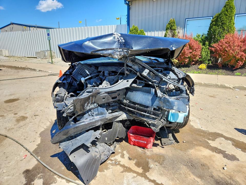48814936 :رقم المزاد ، 1G4GD5EG9AF283160 vin ، 2010 Buick Lacrosse مزاد بيع