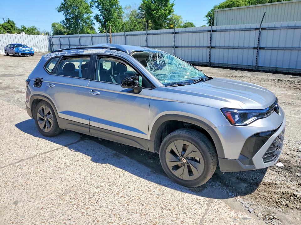 51076936 :رقم المزاد ، 3VV5C7B29SM038641 vin ، 2025 Volkswagen Taos مزاد بيع