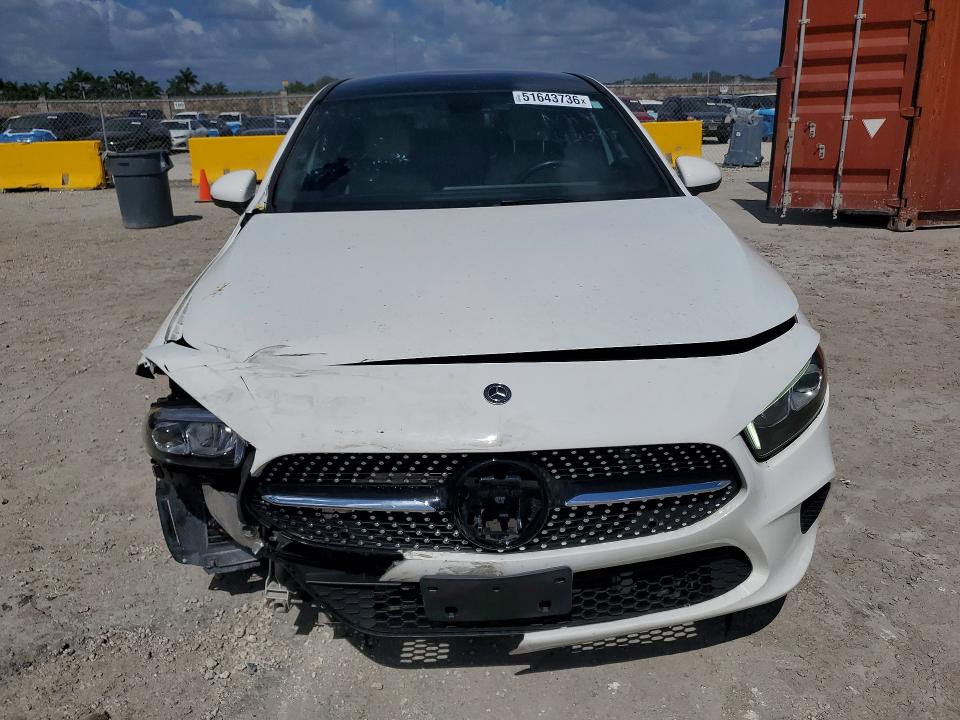 51643736 :رقم المزاد ، W1K3G4EB3MJ263647 vin ، 2021 Mercedes-benz A مزاد بيع