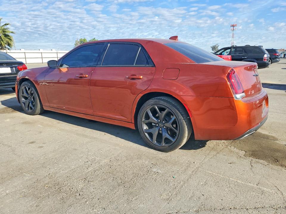 49016686 :رقم المزاد ، 2C3CCAAGXMH609365 vin ، 2021 Chrysler 300 مزاد بيع