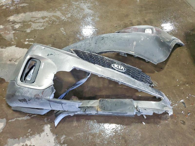 Продажа на аукционе авто 2015 Kia Sorento, vin: 5XYKTCA61FG651757, номер лота: 49240616