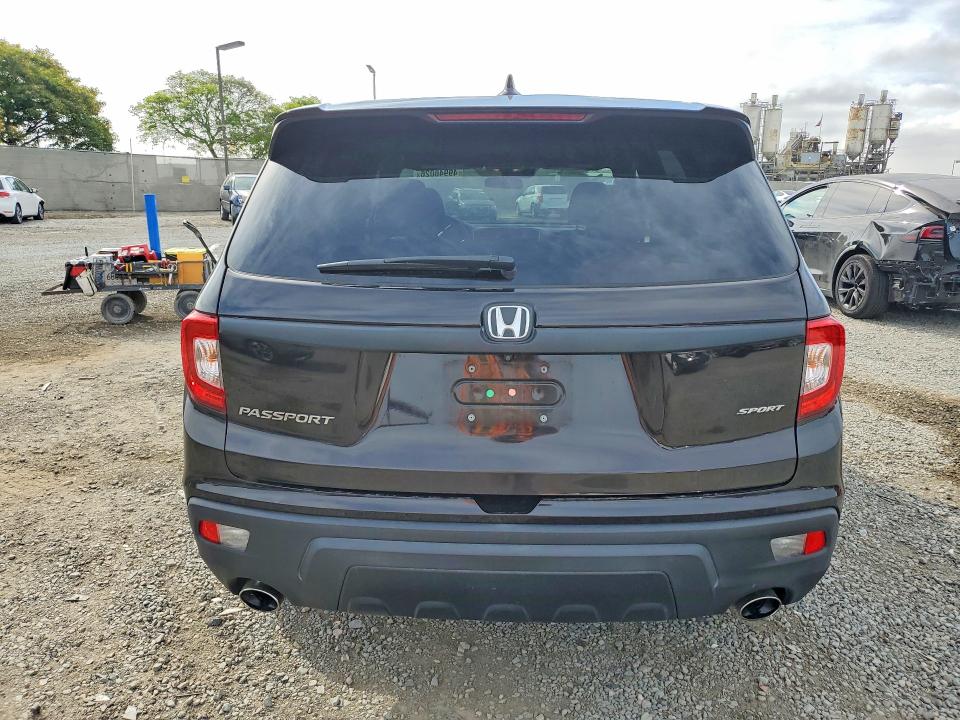 49948026 :رقم المزاد ، 5FNYF7H29MB009528 vin ، 2021 Honda Passport مزاد بيع
