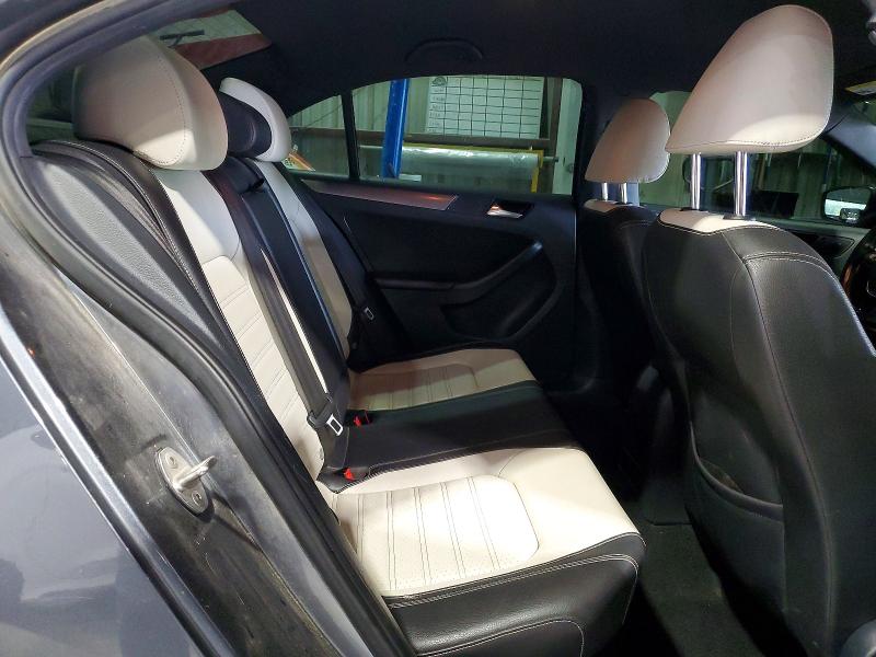 50823346 :رقم المزاد ، 3VWD17AJ4GM338150 vin ، 2016 Volkswagen Jetta مزاد بيع