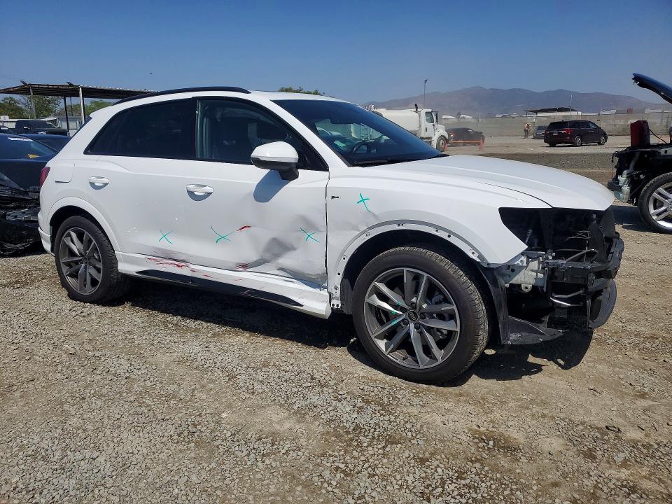 49630866 :رقم المزاد ، WA1DECF30R1190034 vin ، 2024 Audi Q3 مزاد بيع