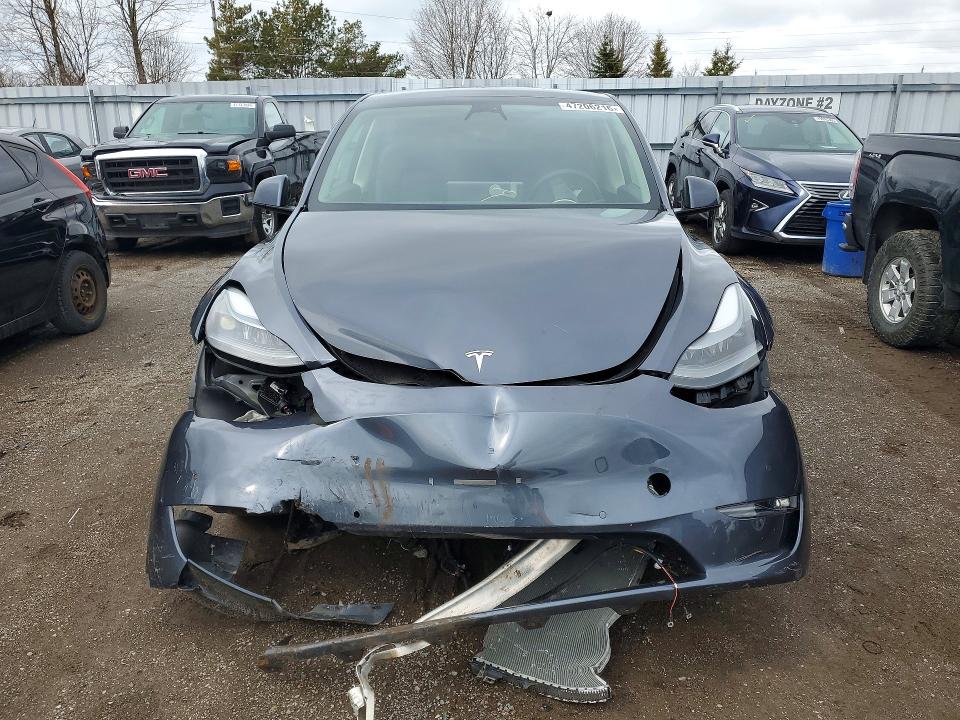 47206216 :رقم المزاد ، 7SAYGAEE1NF548626 vin ، 2022 Tesla Model Y مزاد بيع