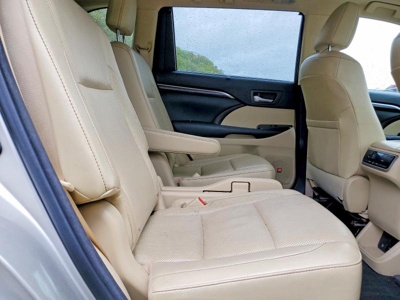 2015 Toyota Uk მანქანა იყიდება აუქციონზე, vin: 5TDYKRFHXFS042700, აუქციონის ნომერი: 51160376
