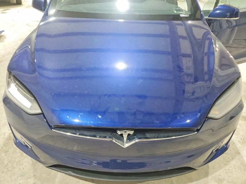 49091766 :رقم المزاد ، 5YJXCBE23JF102438 vin ، 2018 Tesla Model X مزاد بيع