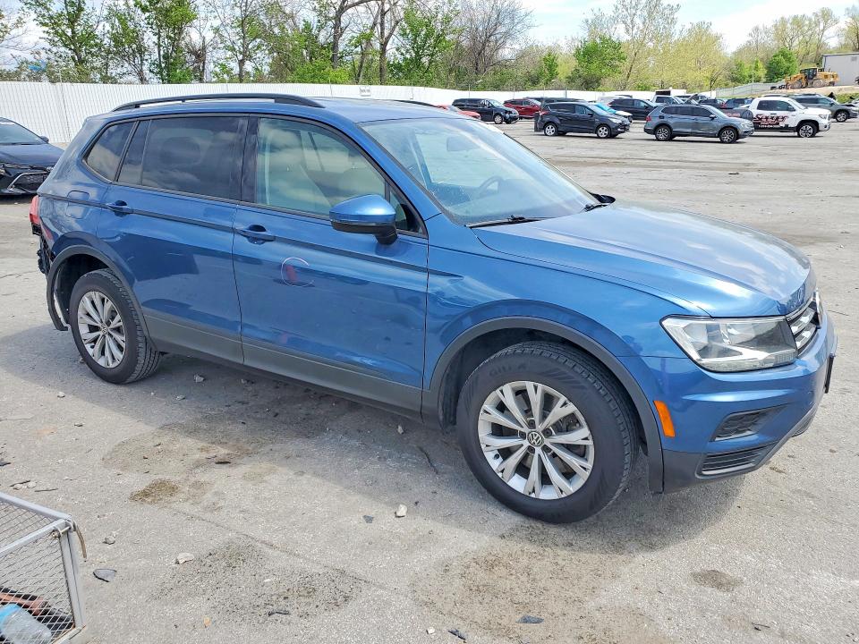 Продажа на аукционе авто 2020 Volkswagen Tiguan, vin: 3VV1B7AXXLM100855, номер лота: 49623436