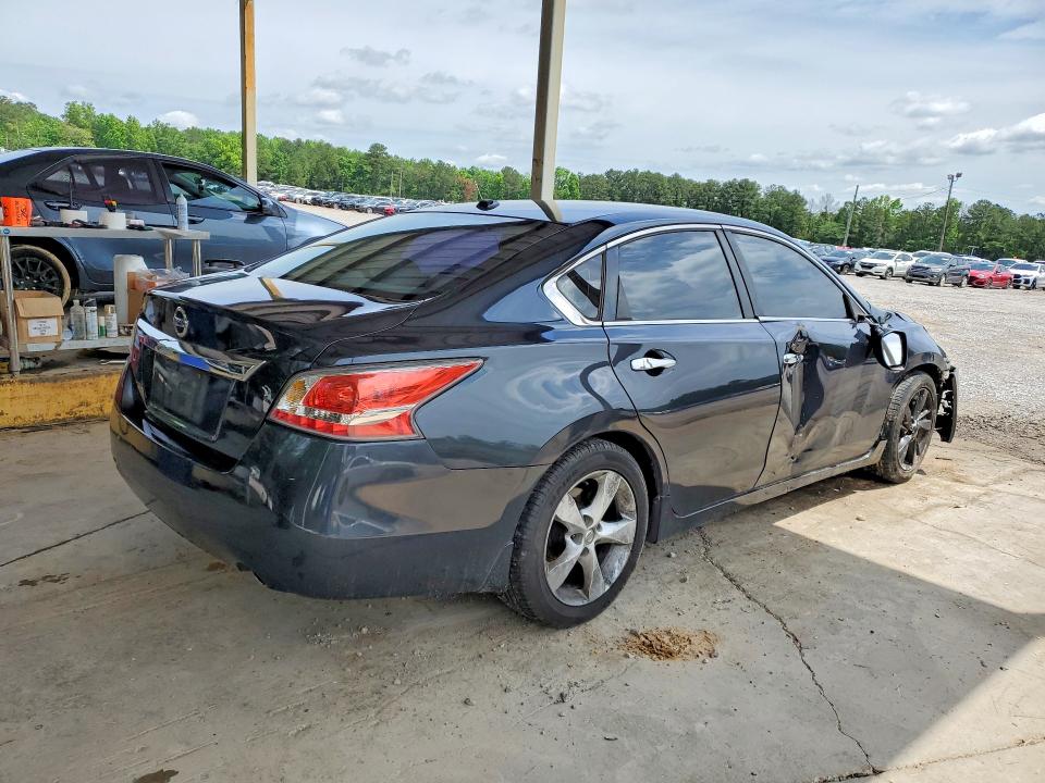 Продажа на аукционе авто 2015 Nissan Altima, vin: 1N4AL3AP8FC175568, номер лота: 51879106