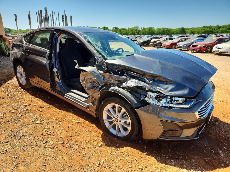 49337406 :رقم المزاد ، 3FA6P0HD2LR245146 vin ، 2020 Ford Fusion مزاد بيع