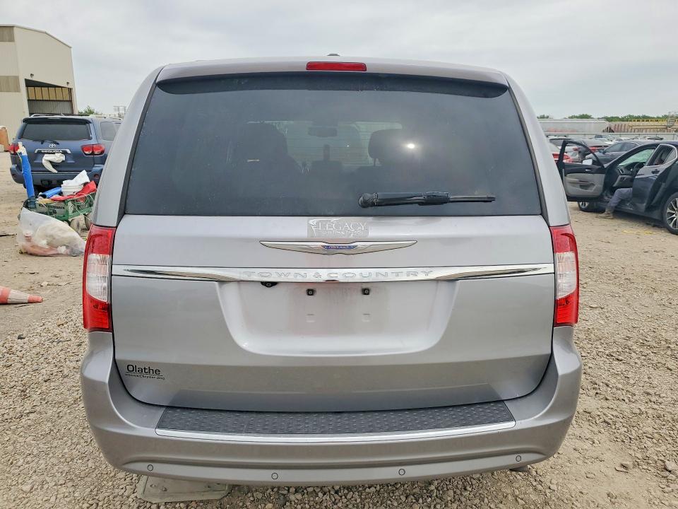 51772066 :رقم المزاد ، 2C4RC1CG6FR742527 vin ، 2015 Chrysler Town & Country مزاد بيع