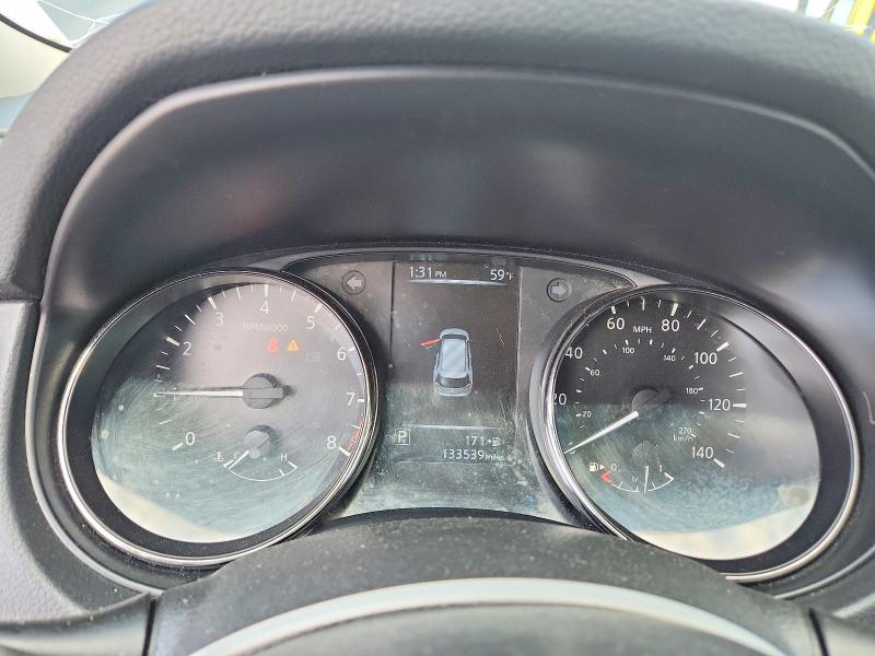 Продаж на аукціоні авто 2017 Nissan Rogue, vin: JN8AT2MV3HW266610, номер лоту: 49478616