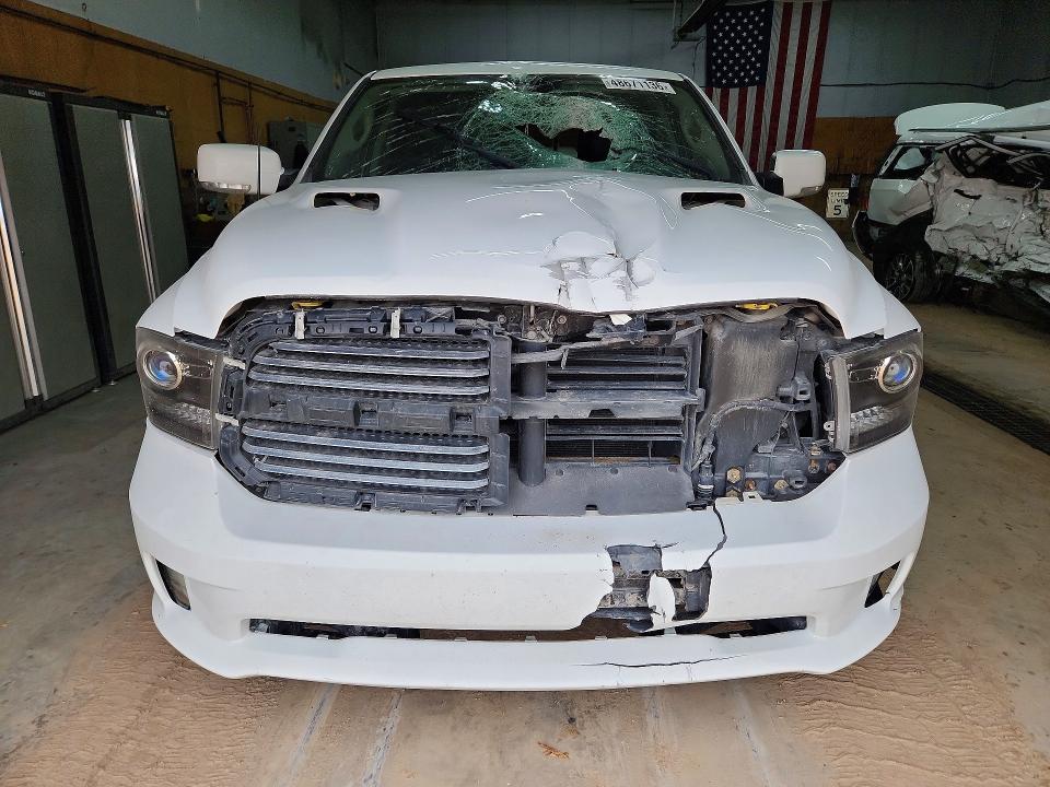 Продаж на аукціоні авто 2015 Ram 1500, vin: 1C6RR7UT0FS701037, номер лоту: 48671136