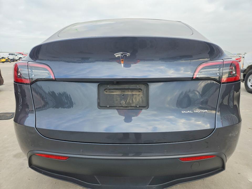 49162756 :رقم المزاد ، 5YJYGDEE3MF187235 vin ، 2021 Tesla Model Y مزاد بيع