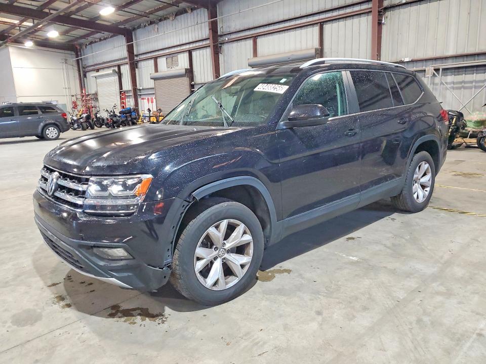 48488256 :رقم المزاد ، 1V2CR2CA5JC540316 vin ، 2018 Volkswagen Atlas مزاد بيع
