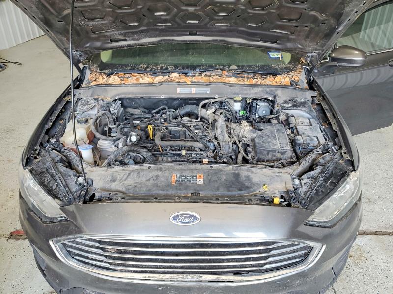51674756 :رقم المزاد ، 3FA6P0HD4LR168456 vin ، 2020 Ford Fusion مزاد بيع