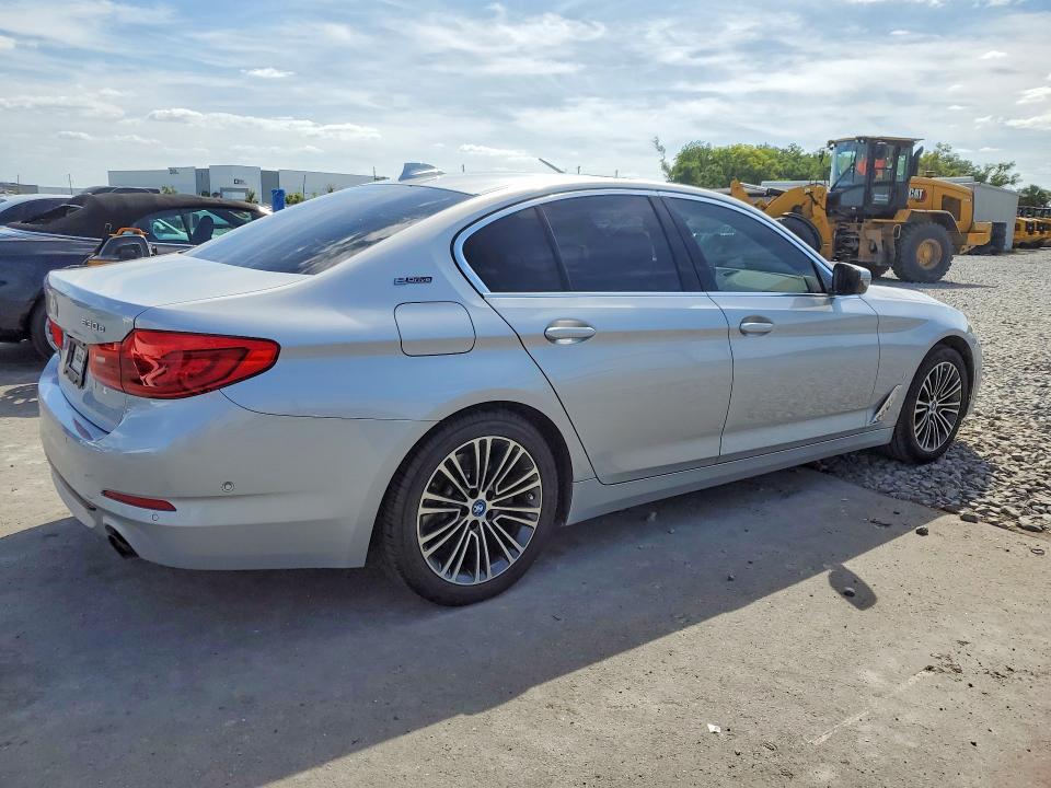Продажа на аукционе авто 2019 Bmw 530e, vin: WBAJA9C53KB391730, номер лота: 49719546