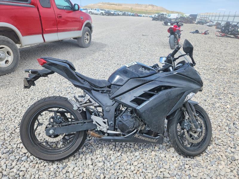 2014 Kawasaki Ex300 მანქანა იყიდება აუქციონზე, vin: JKAEX8B19EDA06592, აუქციონის ნომერი: 50311376
