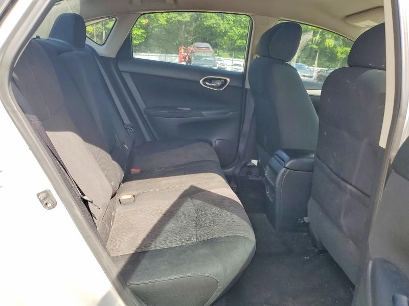 50630526 :رقم المزاد ، 3N1AB7AP1FY328600 vin ، 2015 Nissan Sentra مزاد بيع