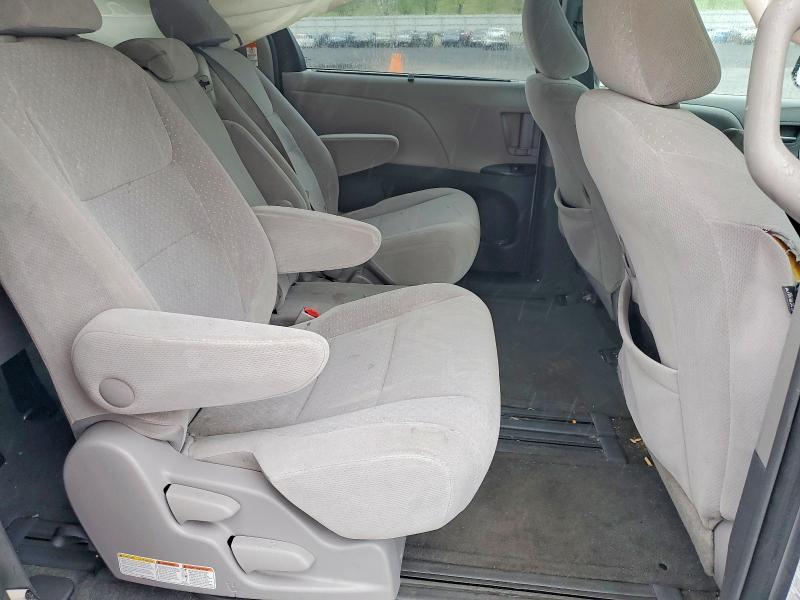 Продажа на аукционе авто 2015 Toyota Sienna, vin: 5TDKK3DC9FS552532, номер лота: 50817376