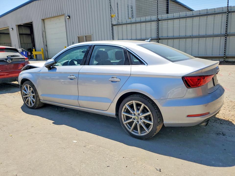 49837826 :رقم المزاد ، WAUEFGFF3F1105608 vin ، 2015 Audi A3 مزاد بيع