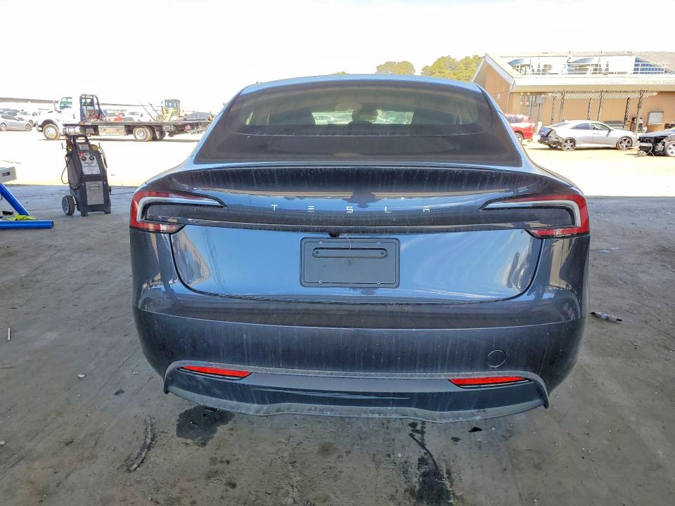 48711476 :رقم المزاد ، 5YJ3E1EA3SF894232 vin ، 2025 Tesla Model 3 مزاد بيع