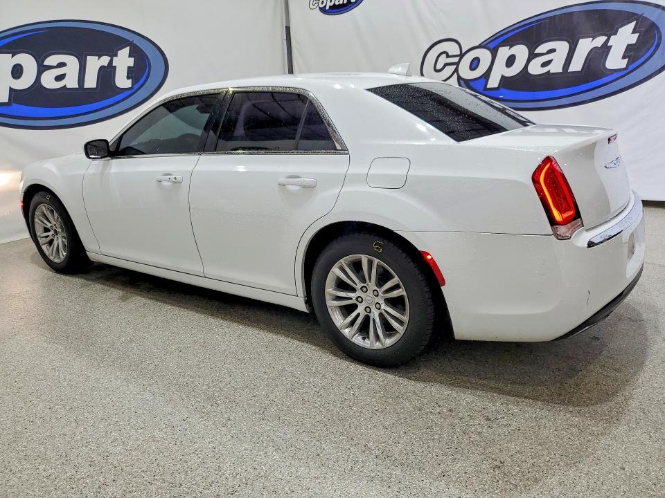 2017 Chrysler 300 მანქანა იყიდება აუქციონზე, vin: 2C3CCAAG2HH560104, აუქციონის ნომერი: 50944216