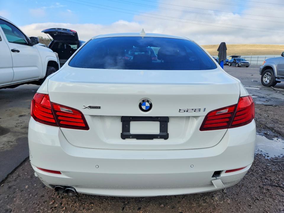 51467186 :رقم المزاد ، WBA5A7C5XGG643621 vin ، 2016 Bmw 528 مزاد بيع