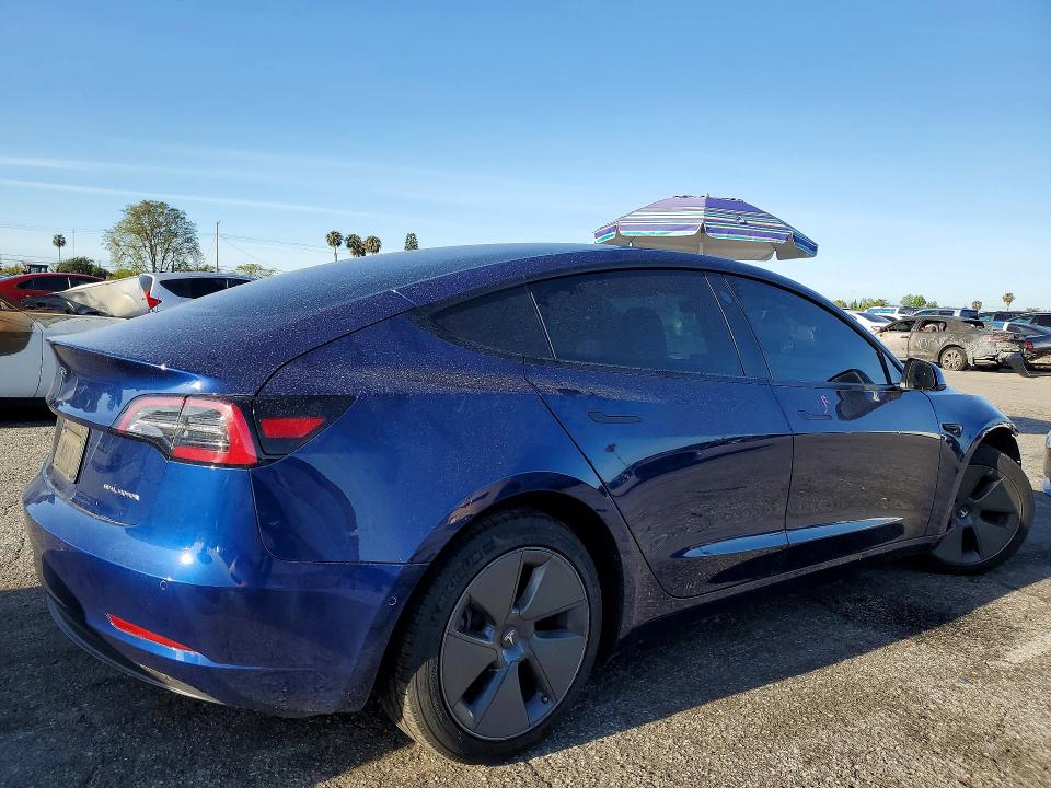 50619766 :رقم المزاد ، 5YJ3E1EB8NF134763 vin ، 2022 Tesla Model 3 مزاد بيع