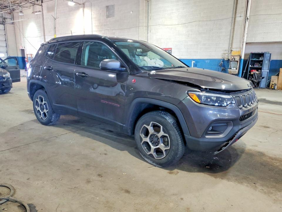 50447346 :رقم المزاد ، 3C4NJDDB0NT104584 vin ، 2022 Jeep Compass مزاد بيع