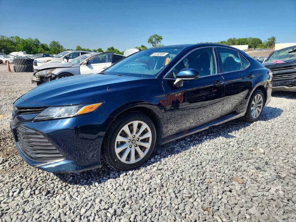 50162926 :رقم المزاد ، 4T1B11HK9KU721491 vin ، 2019 Toyota Camry مزاد بيع