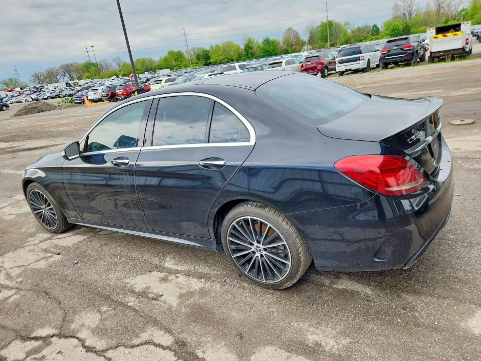51380526 :رقم المزاد ، 55SWF4KB7FU020639 vin ، 2015 Mercedes-benz C مزاد بيع