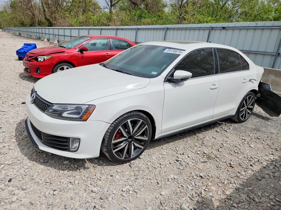 49138876 :رقم المزاد ، 3VW467AJ0DM255540 vin ، 2013 Volkswagen Jetta مزاد بيع
