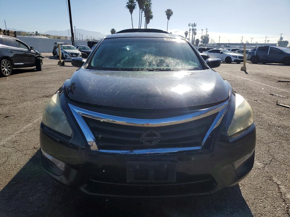 2014 Nissan Altima მანქანა იყიდება აუქციონზე, vin: 1N4AL3AP4EN379710, აუქციონის ნომერი: 49326476