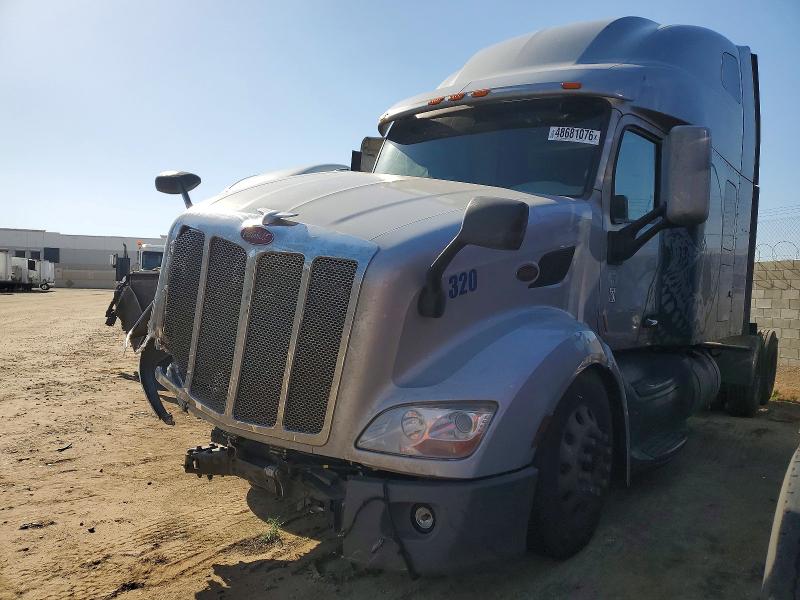 Продажа на аукционе авто 2020 Peterbilt 579, vin: 1XPBD49X3LD661974, номер лота: 48681076